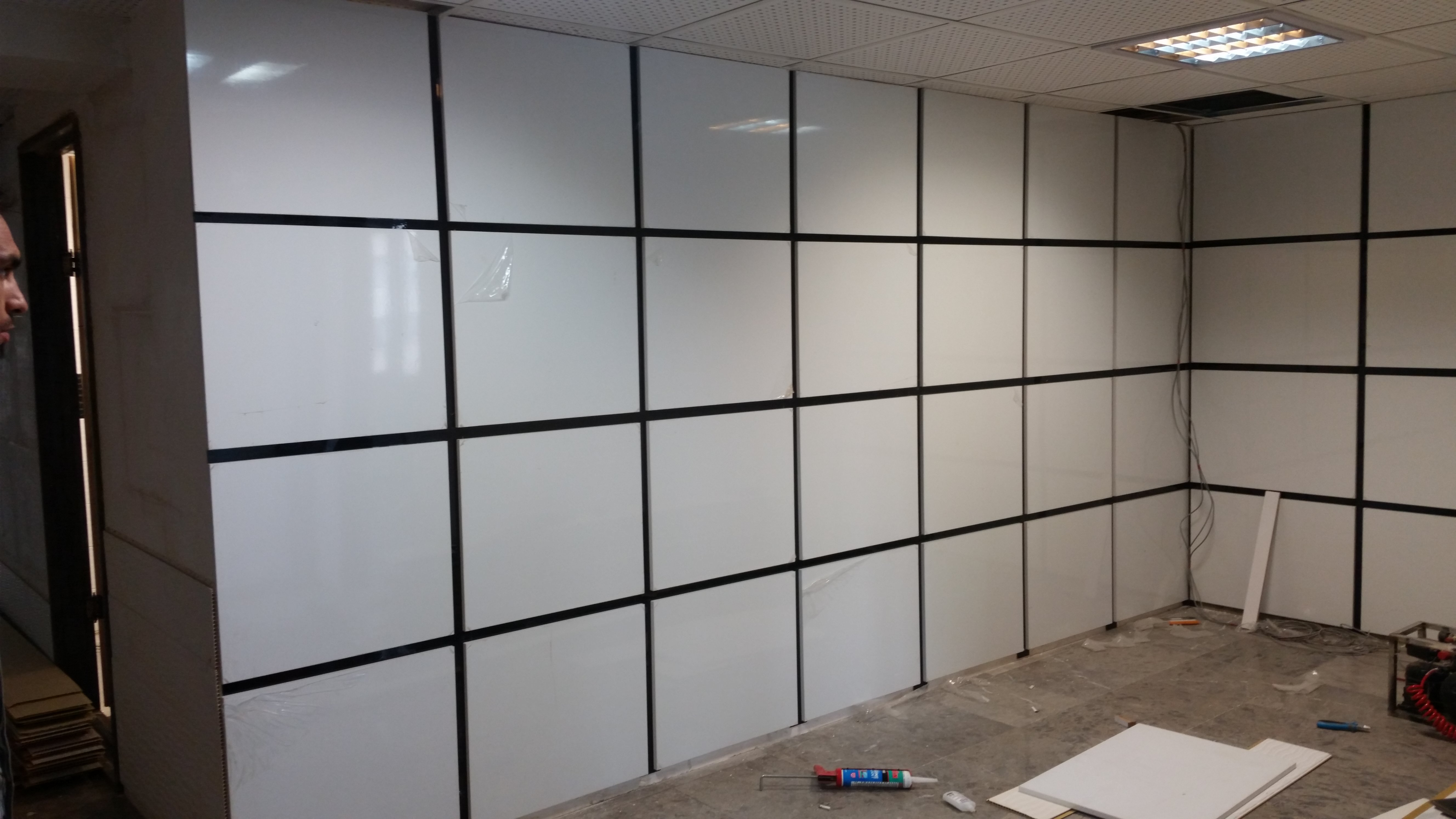 دیوارکوب 16 میل